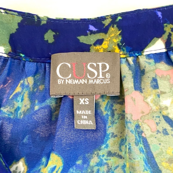 Cusp by Neiman Marcus Wrap Peplum Blouse XS EUC - Picture 8 of 9